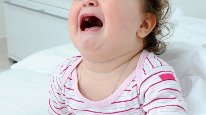 10 errores de padres y madres en el cuidado y crianza del bebé