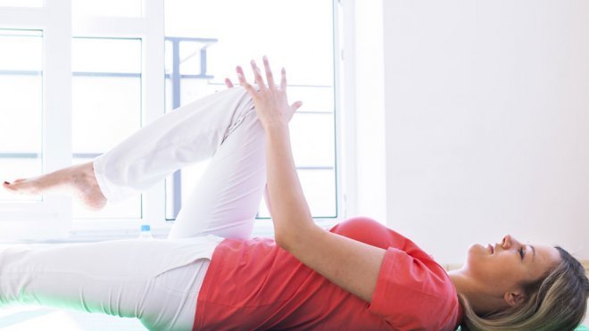Ejercicio para mejorar la circulación de las piernas tras el parto