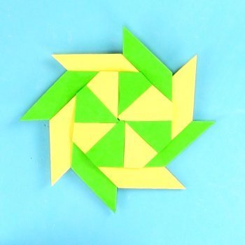 Estrella modular de papel. Origami fácil para niños