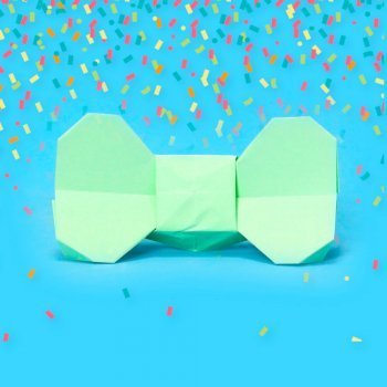 Cómo hacer una pajarita de origami para un disfraz infantil