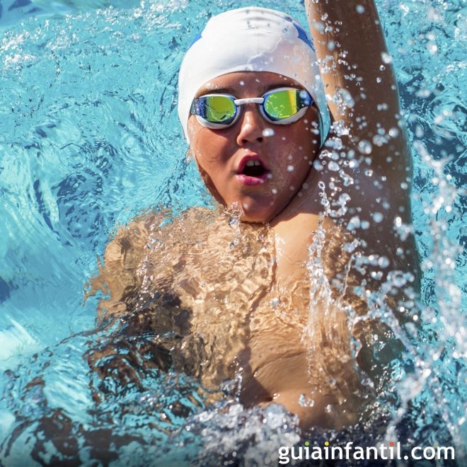 Cómo influye el deporte en la salud de la espalda de los niños