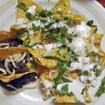 Cómo hacer Chilaquiles mexicanos. Receta casera rápida
