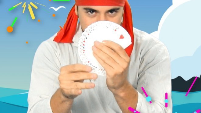 Cómo hacer un truco de magia con cartas