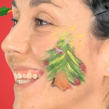 Cómo hacer un maquillaje de árbol de Navidad a los niños