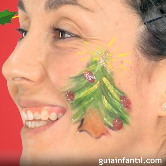 Cómo hacer un maquillaje de árbol de Navidad a los niños