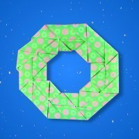 Cómo hacer una corona de Navidad de origami