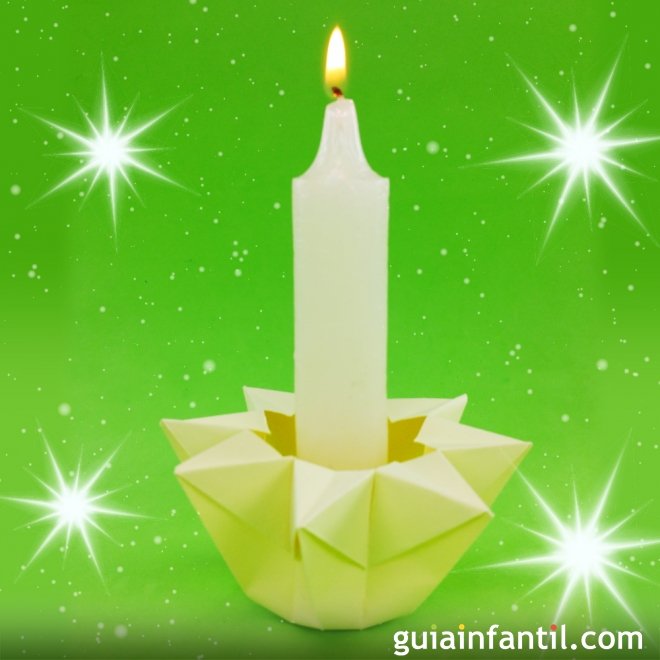 Cómo hacer un portavelas navideño de origami
