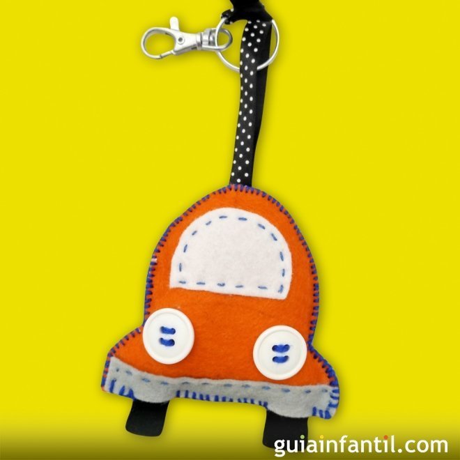 Cómo hacer un llavero de fieltro paso a paso