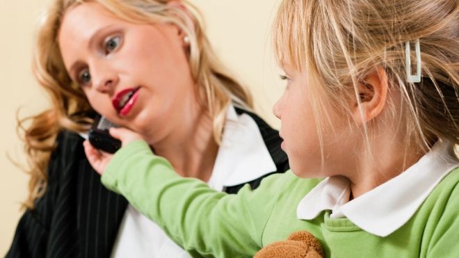 Cómo enseñar a los niños a no interrumpir