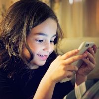 Por qué las redes sociales pueden crear adicción en los niños