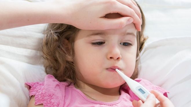 Consejos para tratar el virus mano-pie-boca en los bebés y niños
