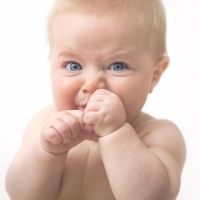 6 nombres de bebés prohibidos en todo el mundo y otros nombres raros