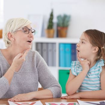 Cómo vencer la tartamudez infantil. Consejo de cantante Ed Sheeran a los niños