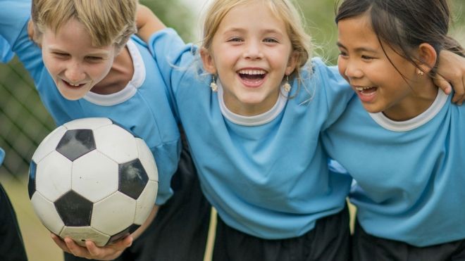 El deporte aparta a los niños de las conductas de riesgo