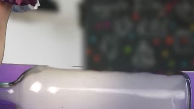 Cómo crear una nube en una botella. Experimento de ciencia para niños