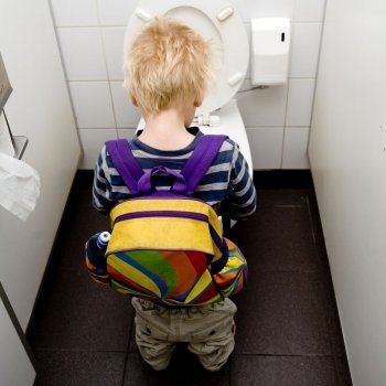 La enuresis es más frecuente en niños que en niñas