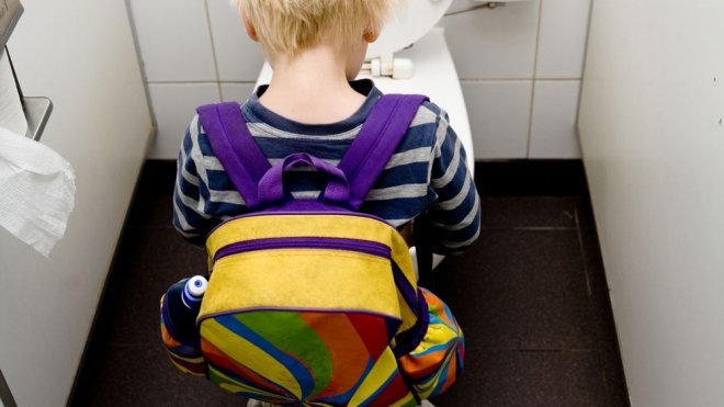 La enuresis es más frecuente en niños que en niñas