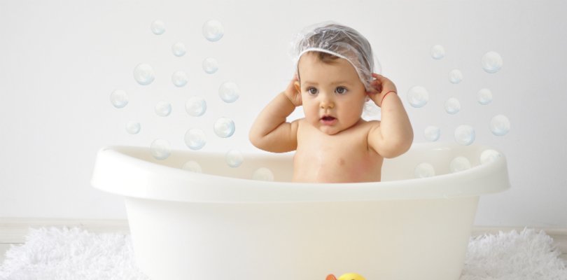Todo para el baño del bebé: bañeras baratas, asientos