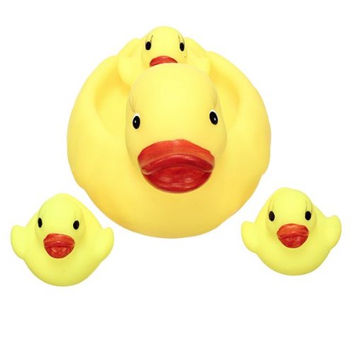 Haz la hora del baño de tu hijo más amena con estos juguetes