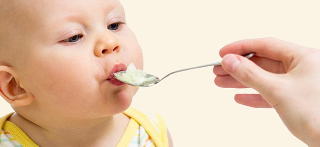 A qué edad se le puede dar gluten a los bebés