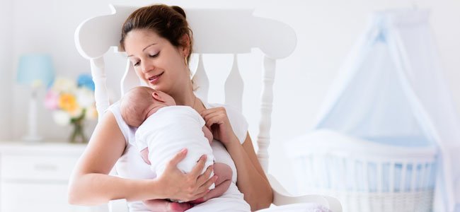 Extracción manual de leche materna Madre con bebé