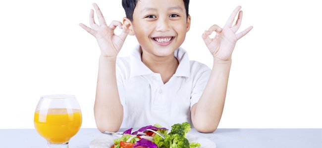 Vídeos sobre la alimentación infantil NIño come bien