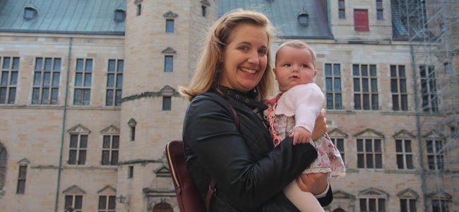 Ser mamá en Dinamarca Mamá con bebé en Dinamarca