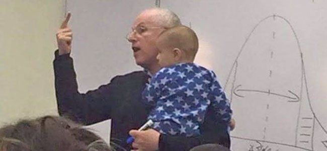 Profesor israelí que permite mamás y bebés en sus clases Profesor israelí que permite mamás y bebés en sus clases