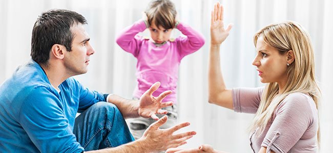 tres cuartas partes de las madres con pareja afirman que ellas llevan el peso de la casa y los hijos, además de soportar el comportamiento de sus parejas. tres cuartas partes de las madres con pareja afirman que ellas llevan el peso de la casa y los hijos, además de soportar el comportamiento de sus parejas.