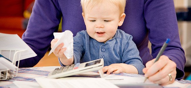 Qué es más rentable quedarse en casa con los hijos o trabajar Qué es más rentable quedarse en casa con los hijos o trabajar