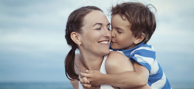 Madre con hijo