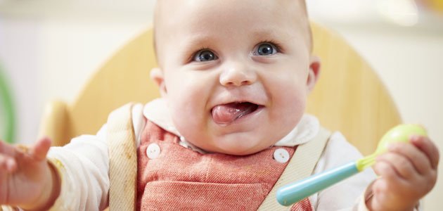 Las primeras papillas de los bebés Las primeras papillas de los bebés