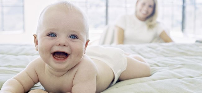 Bebé sonriente