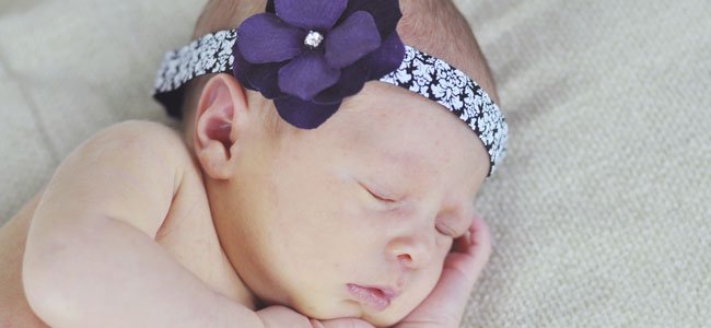 El nombre de Violeta Bebé con violeta