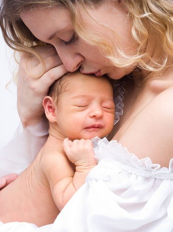 parir en casa o en el hospital al bebé