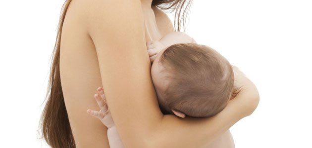 Correcta posición para dar el pecho al bebé