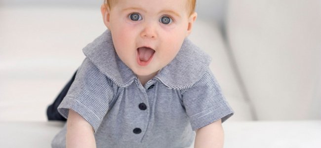 Peligros del gateo en el bebé