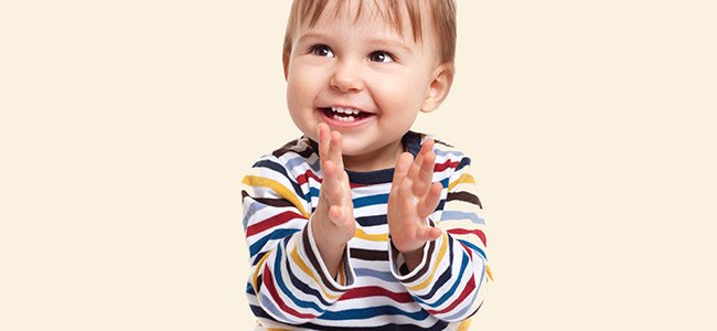 Quitar el pañal al bebé bebé con pañal