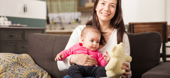 El regazo de mamá y de papá El regazo de mamá y de papá