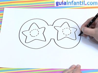 Antifaz para dibujar con estrellas. Paso 3.