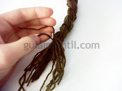 Manualidades para hacer una peluca. Paso 5