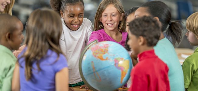 Hablar con niños sobre sus Derechos Hablar con niños sobre sus Derechos