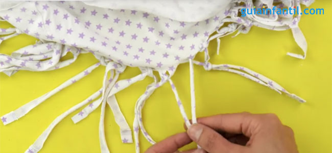 Hacer un fular con una camiseta Hacer un fular con una camiseta