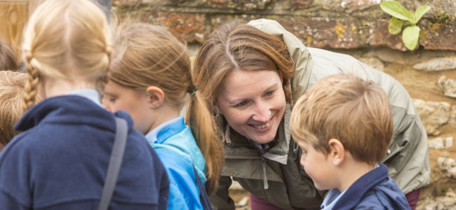 Vuelta al cole Niños con carpetas