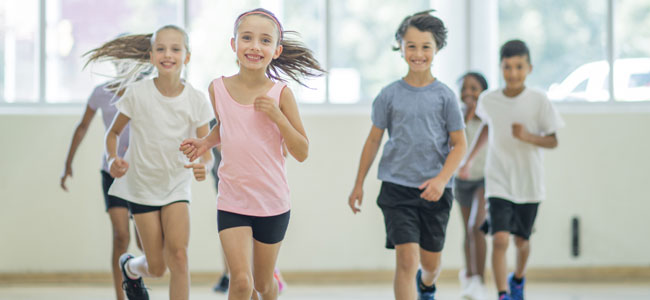 Por qué el deporte evita conductas de riesgo en los niños