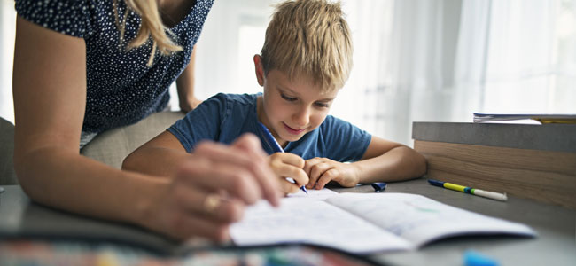 Los dictados han de ser obligatorios para los niños Los dictados han de ser obligatorios para los niños