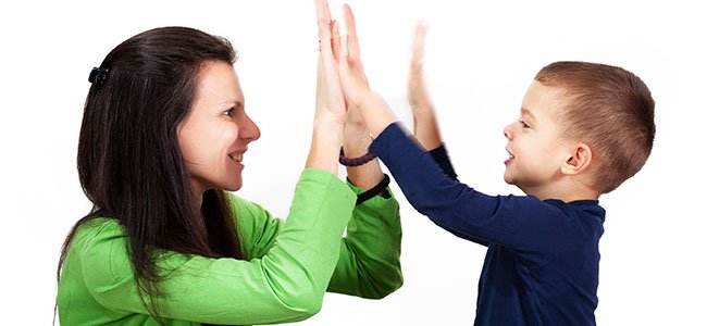 Peligro de elogiar constantemente a los niños