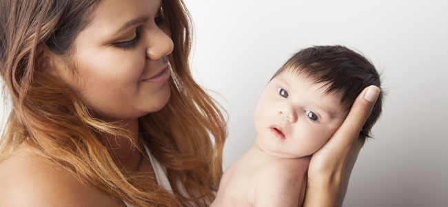 ¿Quién cuida al bebé de las madres adolescentes? ¿Quién cuida al bebé de las madres adolescentes?