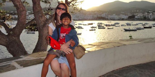 Una madre polaca criando a su hijo en Madrid Una madre polaca criando a su hijo en Madrid