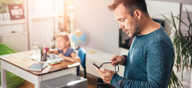 Pedir los deberes por el Whatsapp ¿es bueno para los niños? Pedir los deberes por el Whatsapp ¿es bueno para los niños?